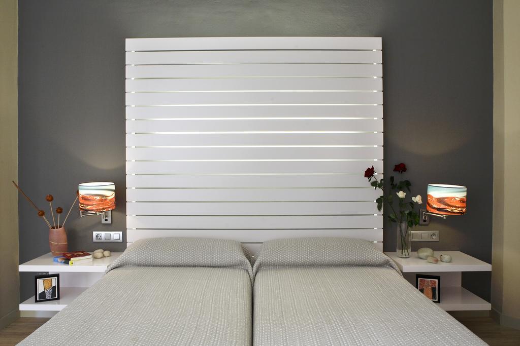Hotel Mar De Tasmania - Auto Check-In La Bisbal d'Emporda Rom bilde